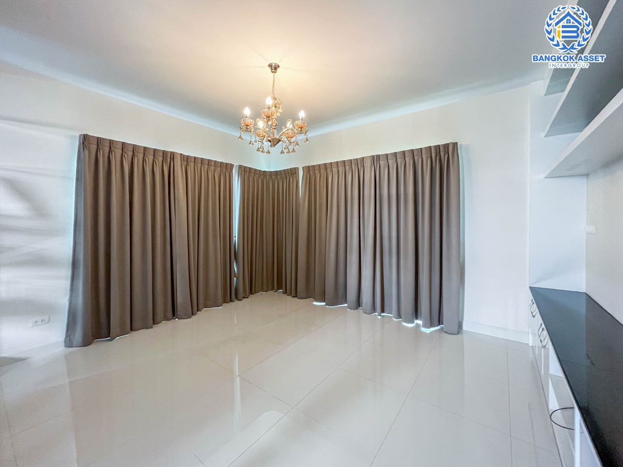 *****บ้านเดี่ยวมือสอง ย่านนนทบุรี ม.เพอร์เฟคเพลส รัตนาธิเบศร์ บ้านเดี่ยว หลังมุม จากแบรนด์ Property Perfect เนื้อที่ 58.1 ตร.ว. ฟังก์ชัน 3 ห้องนอน 3 ห้องน้ำ 2 ที่จอดรถ บนที่สุดแห่งทำเลโซนเมือง เชื่อมต่อทุกการเดินทาง ใกล้เซ็นทรัลรัตนาธิเบศร์ จุดขึ้นทางด่วน "งามวงศ์วาน" และรถไฟฟ้า"สถานีไทรม้า"